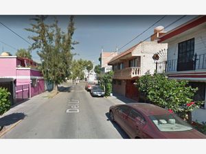 Casa en Venta en Los Reyes Ixtacala 2da. Sección Tlalnepantla de Baz