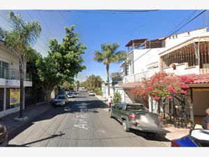 Casa en Venta en Los Arrayanes Guadalajara