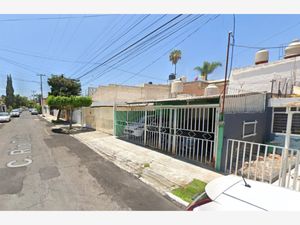 Casa en Venta en Las Aguilas Zapopan