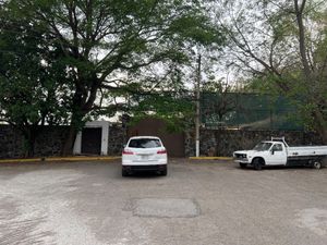 Terreno en Venta en Fraccionamiento Burgos, Cuernavaca