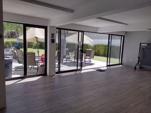 CASA EN VENTA EN CUMBRES DEL LAGO