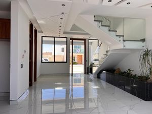 CASA EN VENTA EN LA CIMA DE ZAPOPAN