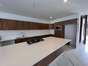 Hermosa Casa en Venta en Valle Imperial, Zapopan