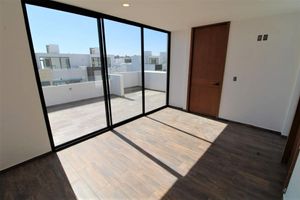 Hermosa Casa en Venta en Cerezos, Valle Imperial Zapopan