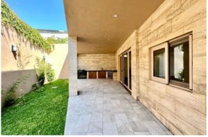 Casa en Venta en Residencial Provenza, Tlajomulco, Excelente Precio