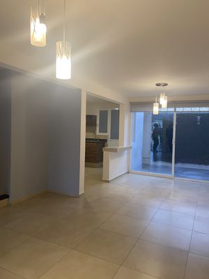 CASA EN VENTA EN MISIÓN LA JOYA, SUPER UBICACIÓN!