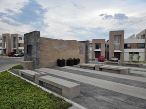 CASA EN VENTA CON ROOF GARDEN EN ALTOS DE JURIQUILLA QUERÉTARO