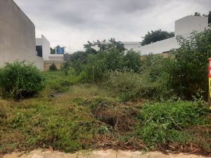 TERRENO EN VENTA, PRIVADA ZENDERA NTE. MÉRIDA