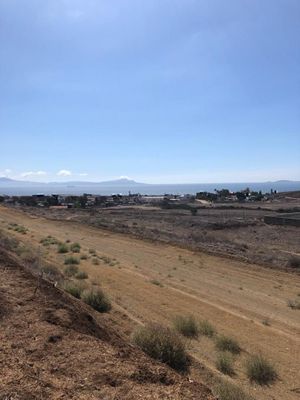 Terreno con vista al mar en Baja C.