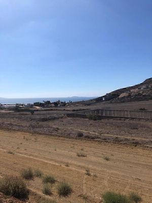 Terreno con vista al mar en Baja C.