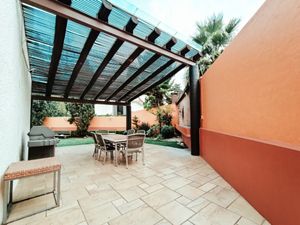 VENTA EN LOMAS DE VALLE ESCONDIDO