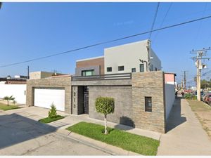 Casa en Venta en Playas de Tijuana Sección Jardines Tijuana