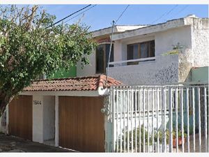 Casa en Venta en La Calma Zapopan