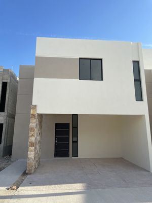 CASA EN VENTA CON AMENIDADES UBICADA EN TIXCACAL, MÉRIDA