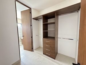 Renta de thownhouse dentro de la ciudad, en privada Mérida Yucatán