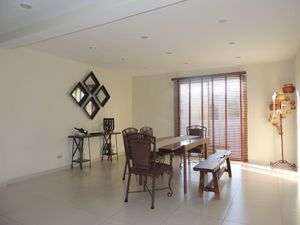 VENTA DE CASA EN CUESTA BONITA