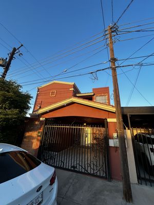 Se renta casa en el Hipico