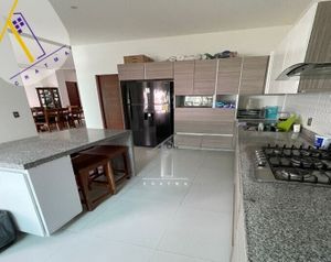 VENTA Casa  ESPECTACULAR en Fraccionamiento BRISAS CUERNAVACA