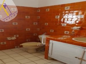 VENTA Casa HERMOSA en Fraccionamiento BRISAS CUERNAVACA