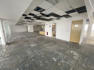 Se renta oficina en Del Valle Centro 560m2