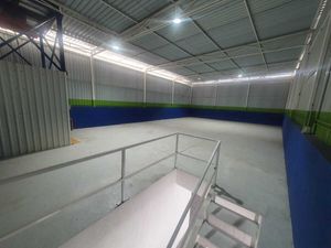 Se renta bodega 663m2 Naucalpan