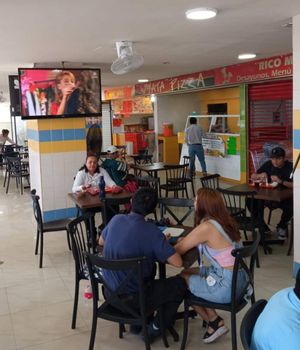 RENTO LOCAL COMERCIAL EN PLAZA MOCAMBO BOCA DEL RIO VERACRUZ