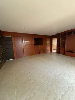 Casa en VENTA en Fracc. Bugambilias 1era. Sección, Zapopan