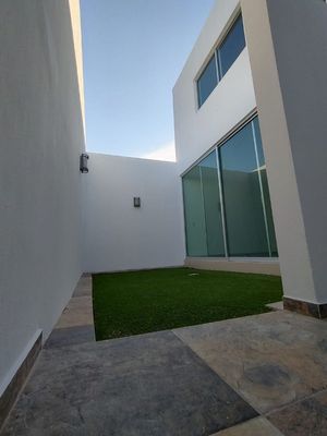 CASA EN VENTA COTO HABITAT SAN MILLAN