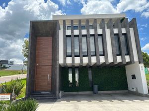 Casa Amueblada en Venta, 4 recámaras, Gran Reserva, Lomas de Angelopolis, Puebla