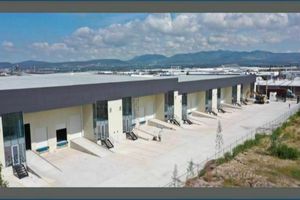 VENTA BODEGAS INDUSTRIALES 267 M2 BALVANERA CORREGIDORA QRO