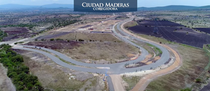 VENTA O TRASPASO TERRENO CD MADERAS CORREGIDORA QRO