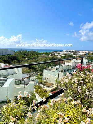 VENTA Apartamento de 2 niveles 3Bdr 4bth Balcon a la 5ta Avenida