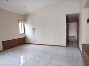 Casa en Venta en Jardín Real Zapopan