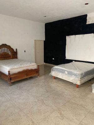 Casa de 3 pisos ideal para negocio