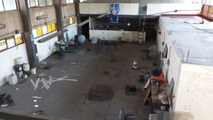 Sugerido para gimnasio, show room, almacén, construcción.