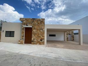 EN VENTA CASA AL NORTE DE MERIDA EN ROCIO COUNTRY LIVING, TAMANCHÉ