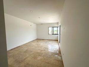 CASA EN VENTA CON PISCINA, DOS PISOS EN SAN MIGUEL, CUMBRR, DZITYÁ