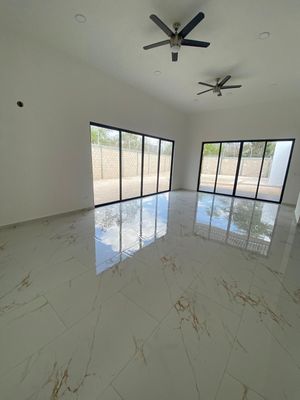 EN VENTA CASA AL NORTE DE MERIDA EN ROCIO COUNTRY LIVING, TAMANCHÉ