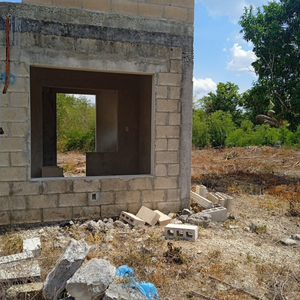 Terreno en Venta con CONSTRUCCIÓN en Citilcum Izamal, Yucatán