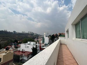 RENTA DE OFICINA 44M2 MÁS TERRAZA  EN 5TA SECCION LOMAS VERDES