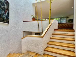 Casa con gran jardín privado, alberca, sauna y más en Tetelpan.