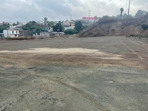 TERRENO EN VENTA O RENTA SOBRE EL LIBRAMIENTO SUR Y ROSAS MAGALLON