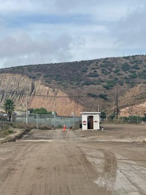 TERRENO EN VENTA O RENTA SOBRE EL LIBRAMIENTO SUR Y ROSAS MAGALLON