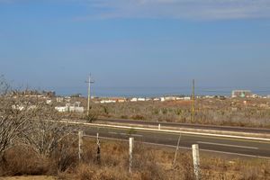 Terreno sobre carretera CERRITOS