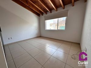 SE RENTA CASA EN QUERETARO MILENIO III ALBERCA VIG. 24