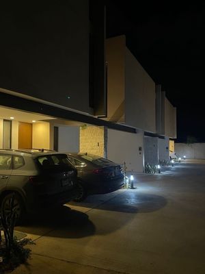 CASA EN RENTA EN MÉRIDA, LUXURY TOWN HOUSE