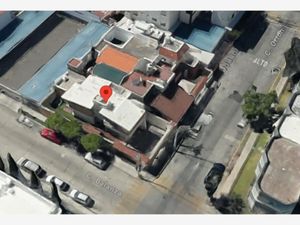 Casa en Venta en La Calma Zapopan