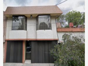 Casa en Venta en Jardines de San Mateo Naucalpan de Juárez