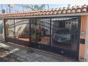 Casa en Venta en Quinta Velarde Guadalajara