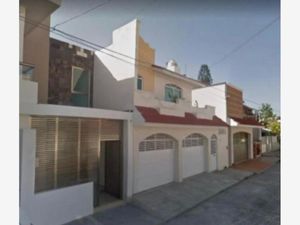 Casa en Venta en Jardines de Mocambo Boca del Río